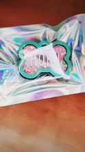 Load and play video in Gallery viewer, Poppin Premium - Iridescent Fantasy
